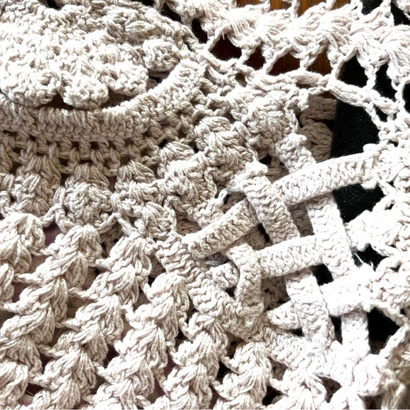 Kimchi Blue Cotton & Crocheted Top. Small. NWT. - Picture 7 of 10